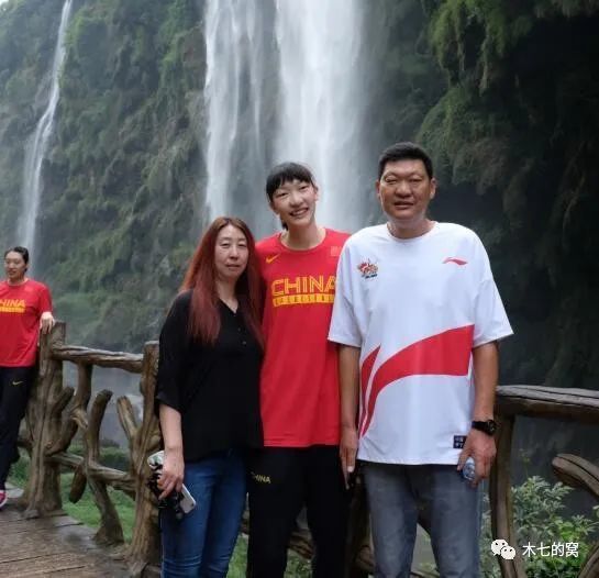 在线播放亚洲精品富二代91